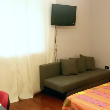 Arcobaleno Bed and Breakfast Πίζα