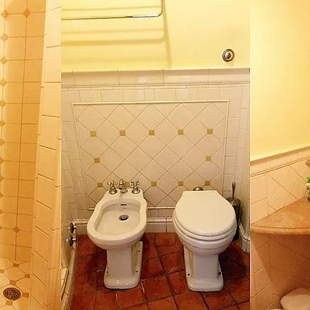 Arcobaleno Bed and Breakfast Πίζα