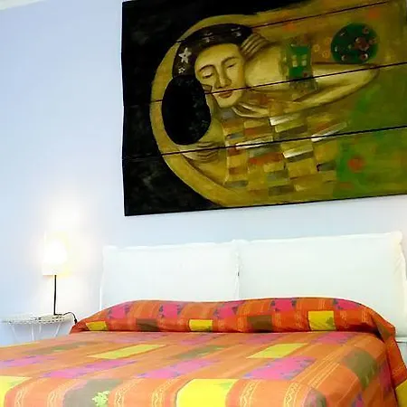 Arcobaleno 3* פיזה
